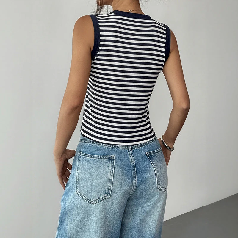 Damen ärmelloses Streifenshirt mit knöpfbarem Ausschnitt und engem Schnitt