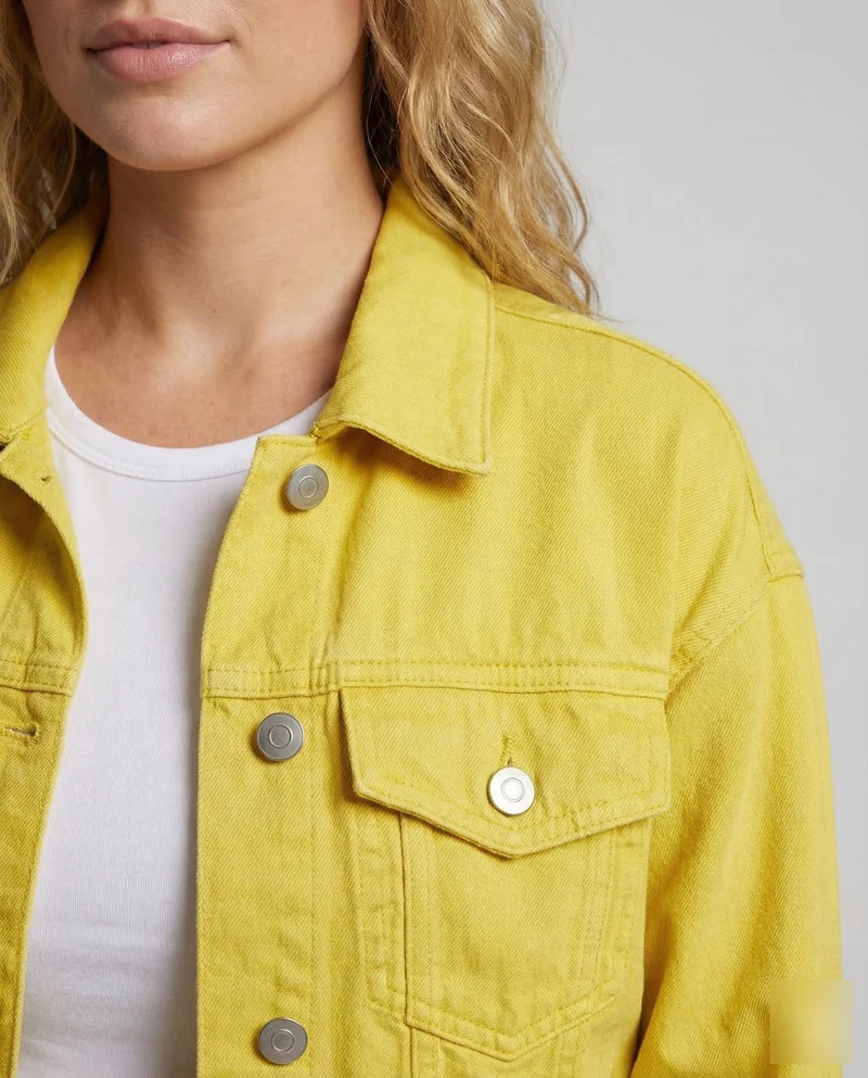 Damen Kastige Kurzjeansjacke Pattentaschen