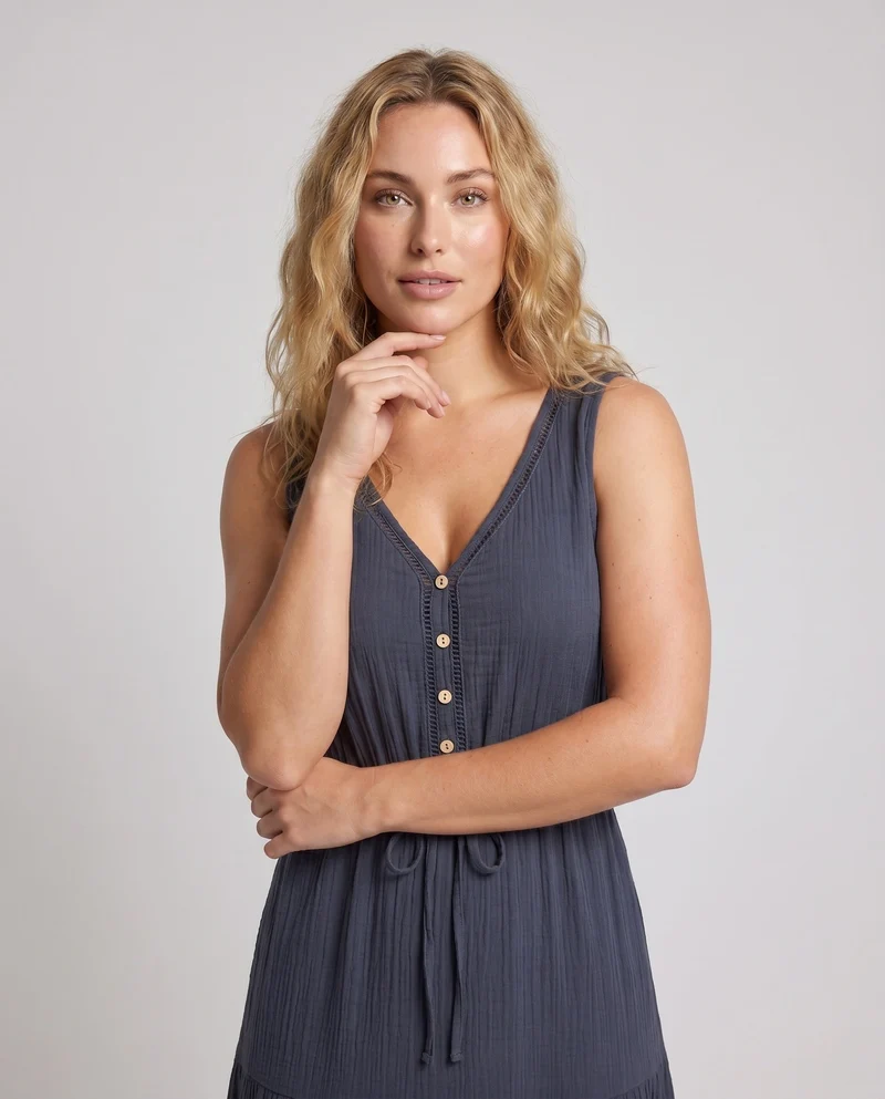 Damen Maxikleid mit Knopfleiste und Gürteldetail