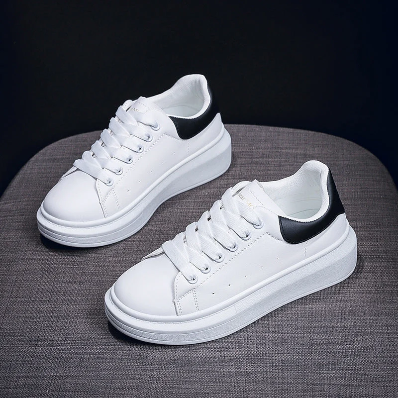 Damen Plattform Sneakers mit moderner Silhouette und komfortabler Dämpfung