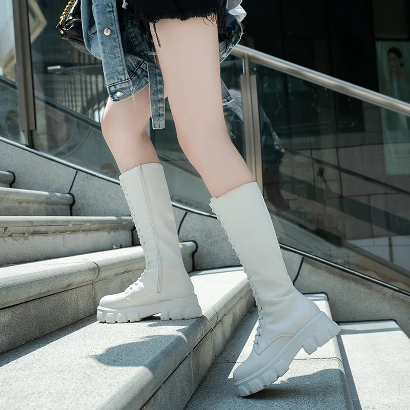 Damen Hohe Schnürstiefel mit robustem Profil und modischem Design
