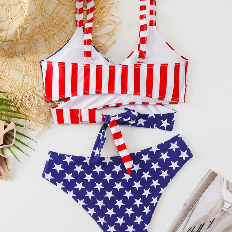 Damen Triangel-Bikini-Set mit asymmetrischem Schnitt und buntem Sternen-Design