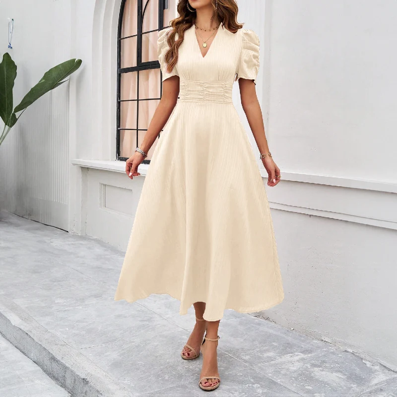 Damen Maxikleid mit elegant verarbeiteten Puffärmeln und taillierter Silhouette Nord Taschen