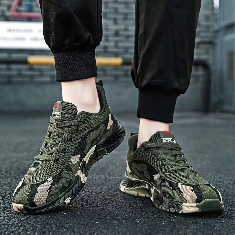 Damen Sportliche Hochleistungs-Sneakers mit ausgefeilter Camouflage-Optik Nord Taschen