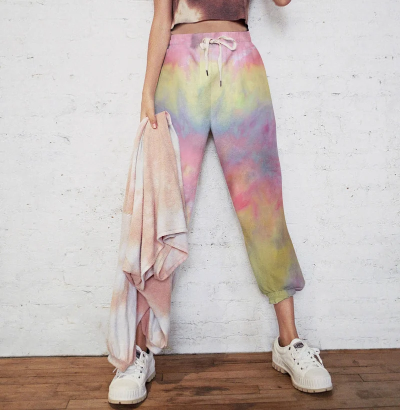 Damen Jogginghose im kreativen Batikdesign mit elastischem Bund und praktischen Taschen