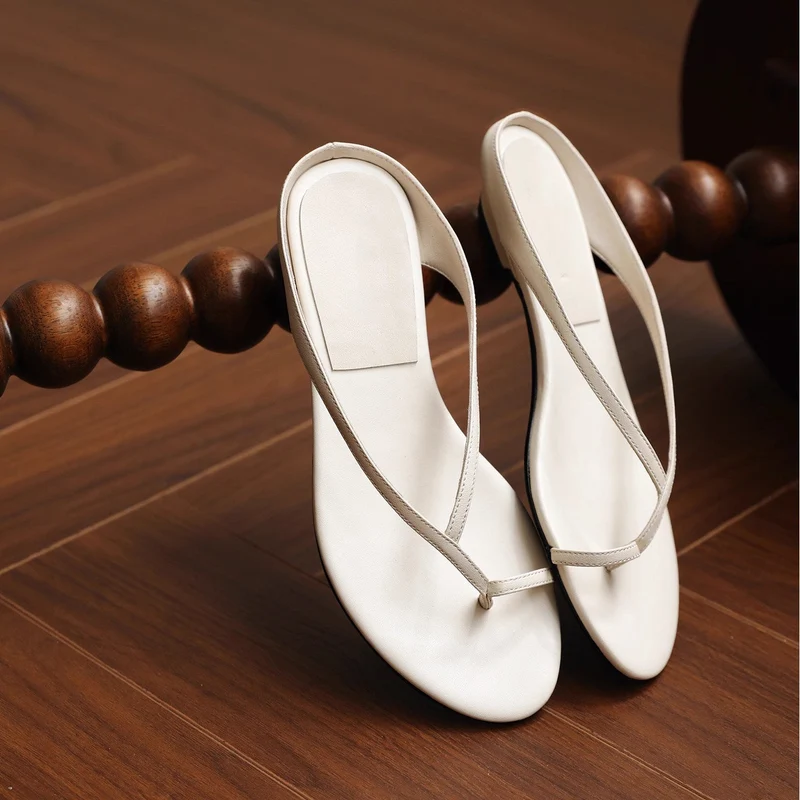 Damen Zehentrenner-Sandalen mit elegantem Riemendesign und leichtem Fußbett
