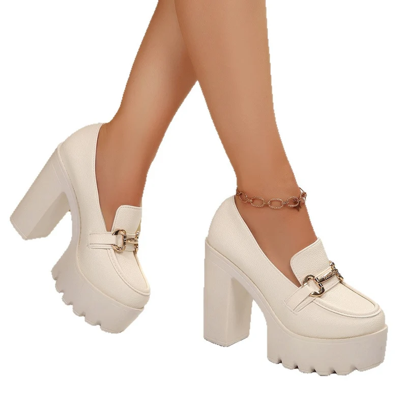 Damen Plateau Schuh mit elegantem Design Nord Taschen