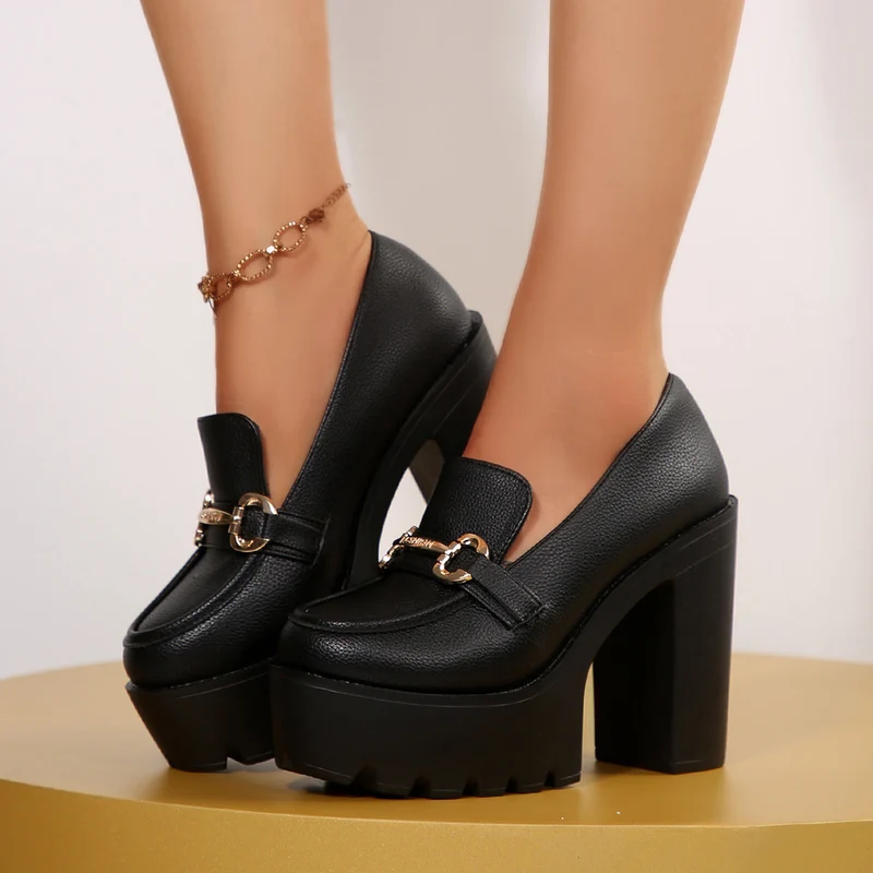 Damen Plateau Schuh mit elegantem Design Nord Taschen