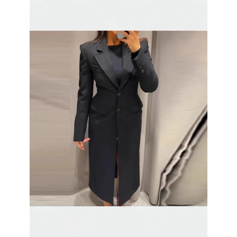 Damen Eleganter Longblazer mit schmaler Silhouette und klassischen Details