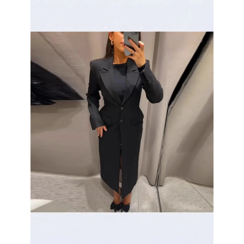Damen Eleganter Longblazer mit schmaler Silhouette und klassischen Details