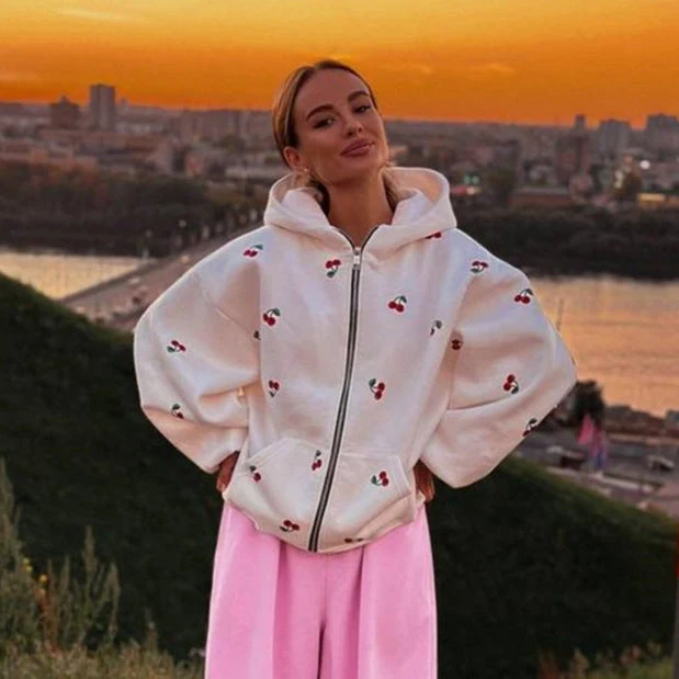 Damen Sweatshirt mit Kapuze und Reißverschluss mit Kirschdruck