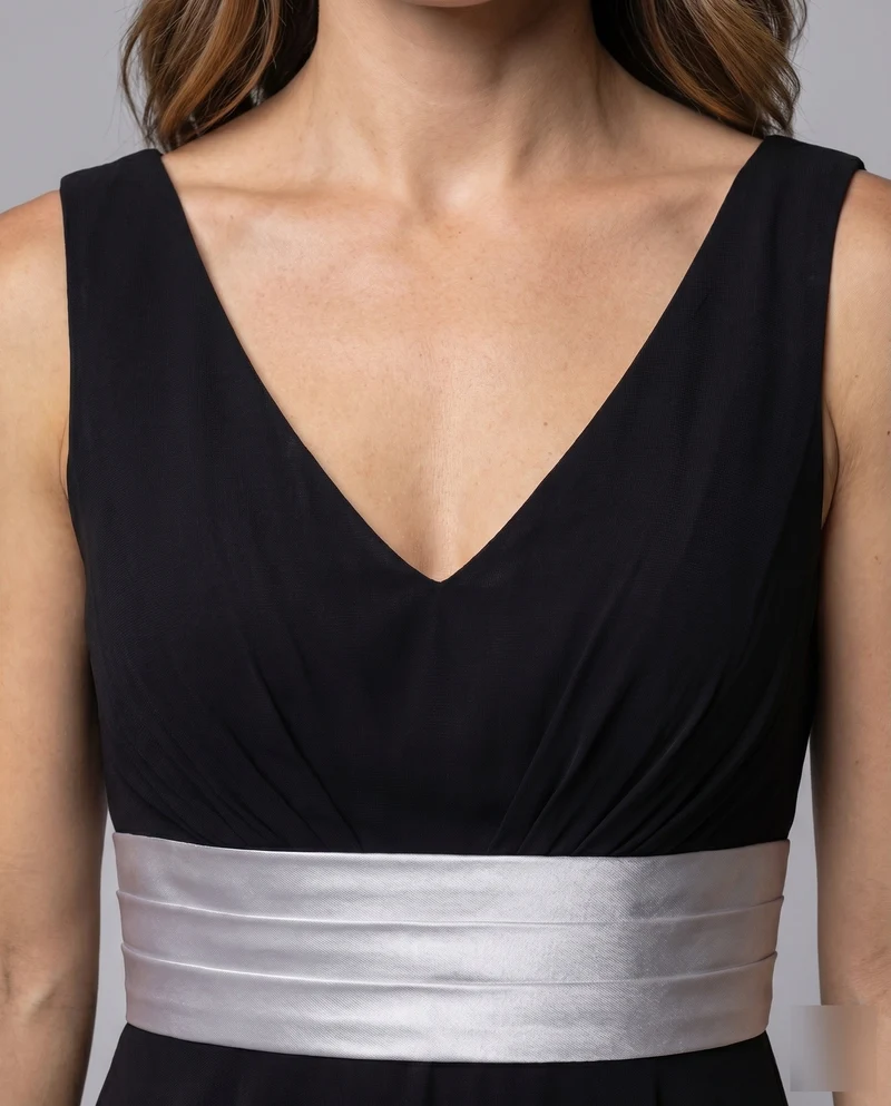 Damen elegantes festliches Kleid mit tiefem V-Ausschnitt und Taillierung
