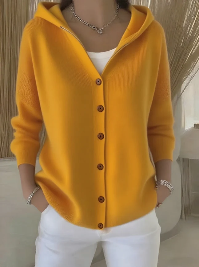 Damen Kapuzenstrickjacke mit Praktischen Knopfdetails und Lässigem Schnitt