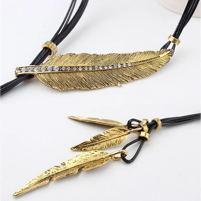 Goldene Feder Halskette Im Boho Stil