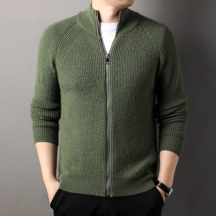 Herren Strickjacke mit hohem Kragen und unauffälligem Reißverschluss