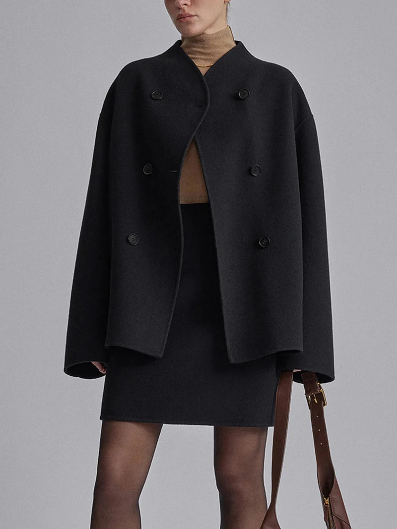 Stilvolle und Bequeme Oversized Damenjacke mit Knopfverschluss
