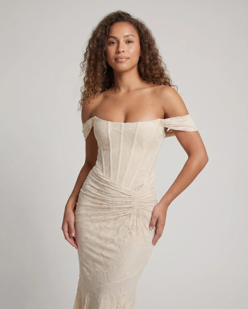 Damen Elegantes Maxikleid mit raffiniertem Spitzenfutter