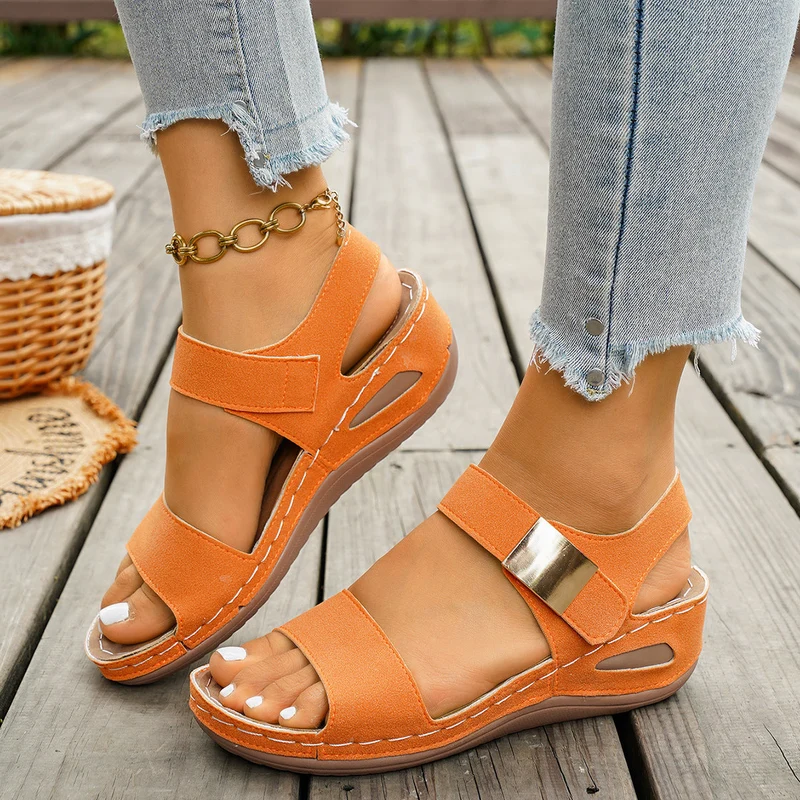 Damen Wedge-Sandalen mit modischem Riemendesign und elastischem Fußbett Nord Taschen