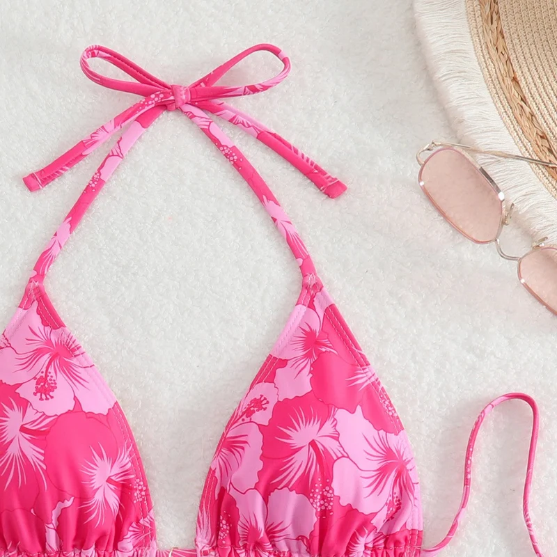 Damen Triangel-Bikini mit verspielten Floral-Details