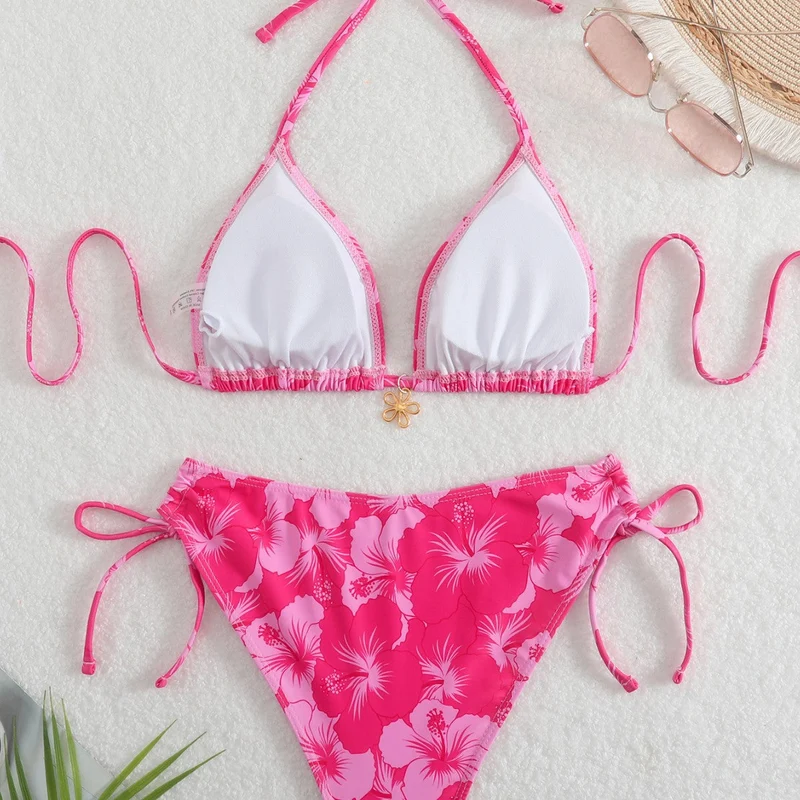 Damen Triangel-Bikini mit verspielten Floral-Details
