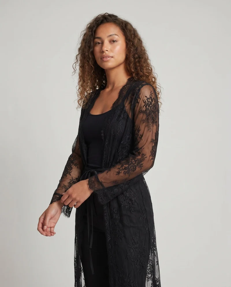 Damen Eleganter Spitzenkimono mit fließendem Schnitt