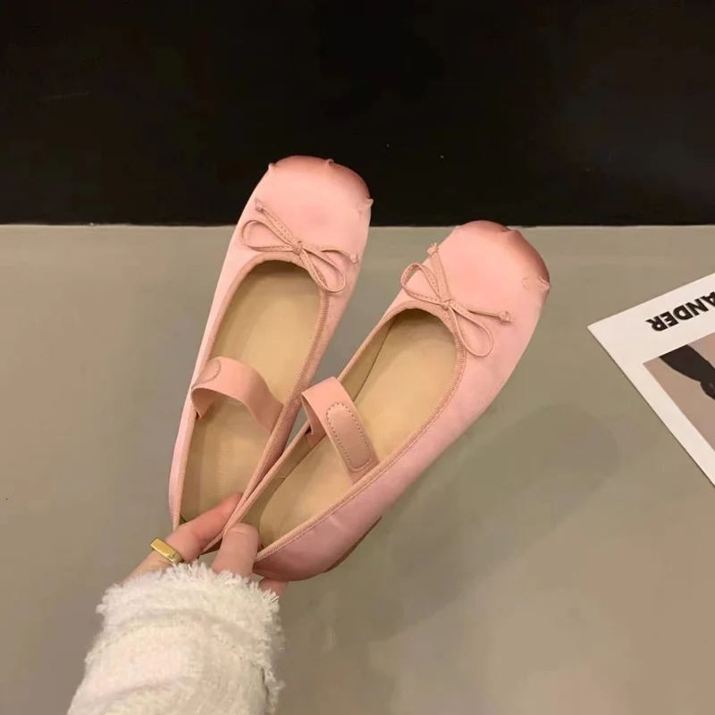 Damen Ballerinas mit anpassbarem Riemchen und eleganter Schleifenapplikation