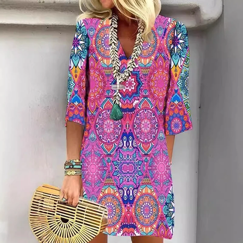 Damen Blusenkleid mit buntem mandala-inspiriertem Design und V-Ausschnitt