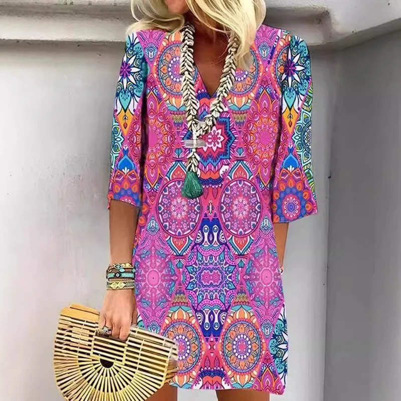 Damen Blusenkleid mit buntem mandala-inspiriertem Design und V-Ausschnitt