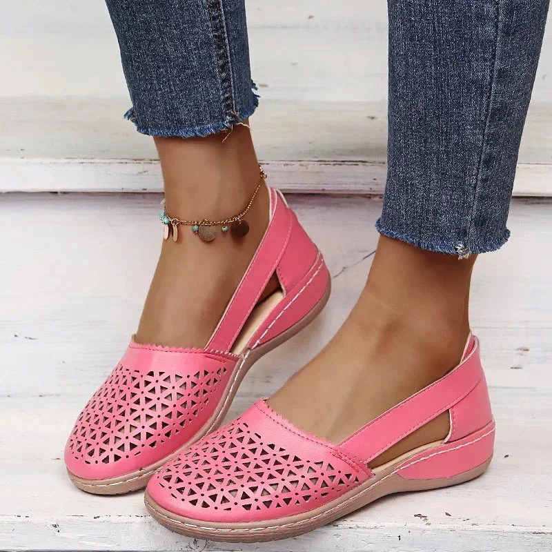 Perforierte Slip-On Ballerinas