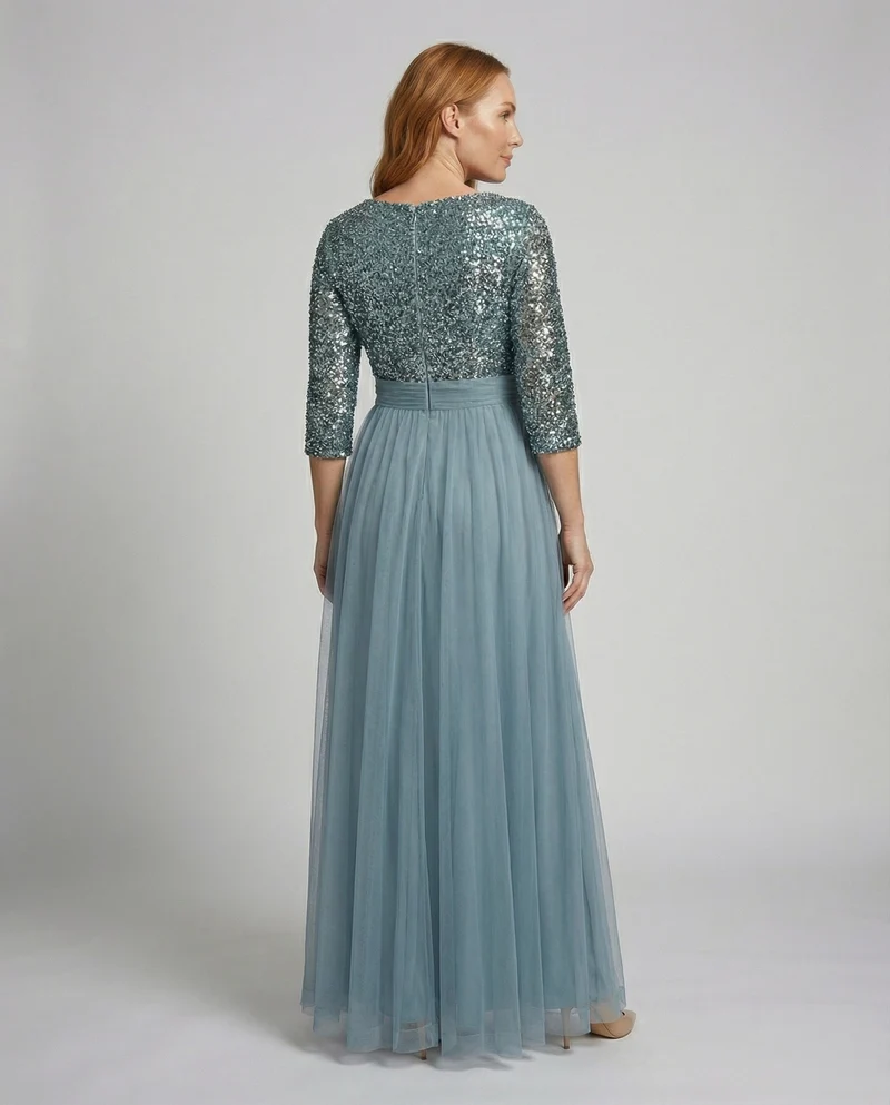 Damen schillerndes Abendkleid mit Tüllrock