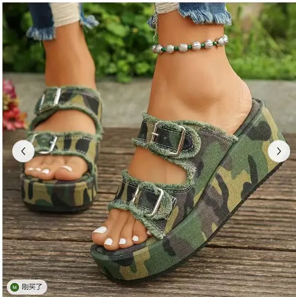 Damen Plattform Sandalen mit schicken doppelt Schnallen