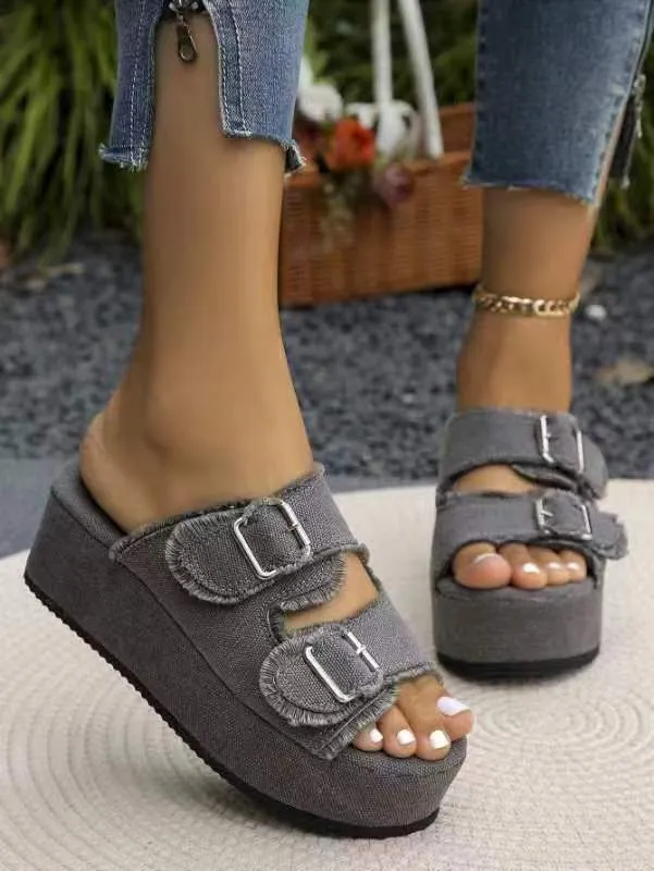 Damen Plattform Sandalen mit schicken doppelt Schnallen