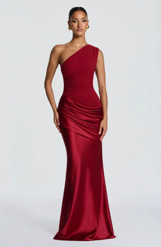 Damen Elegantes Abendkleid mit Off-Shoulder-Design und Fließendem Cape
