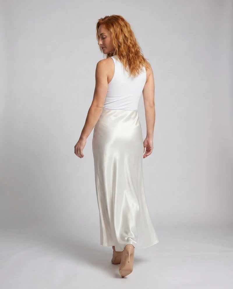 Damen Eleganter Satin-Midirock mit glänzender Oberfläche
