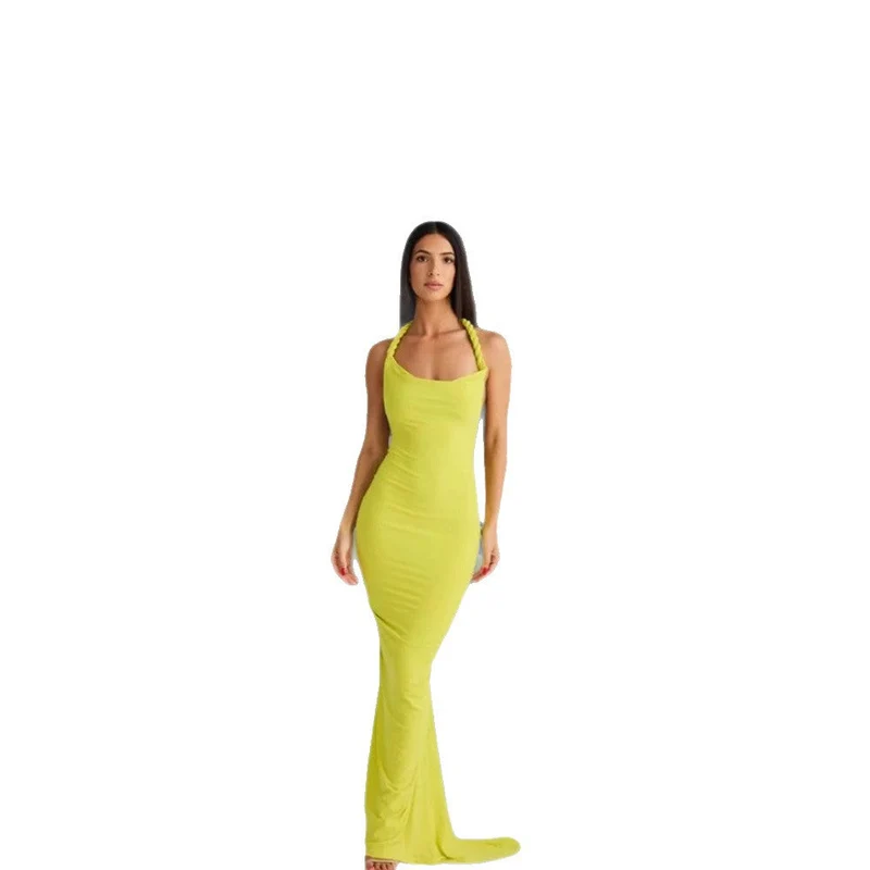 Damen figurbetontes Abendkleid mit elegantem Halterdesign und schwingendem Saum Nord Taschen