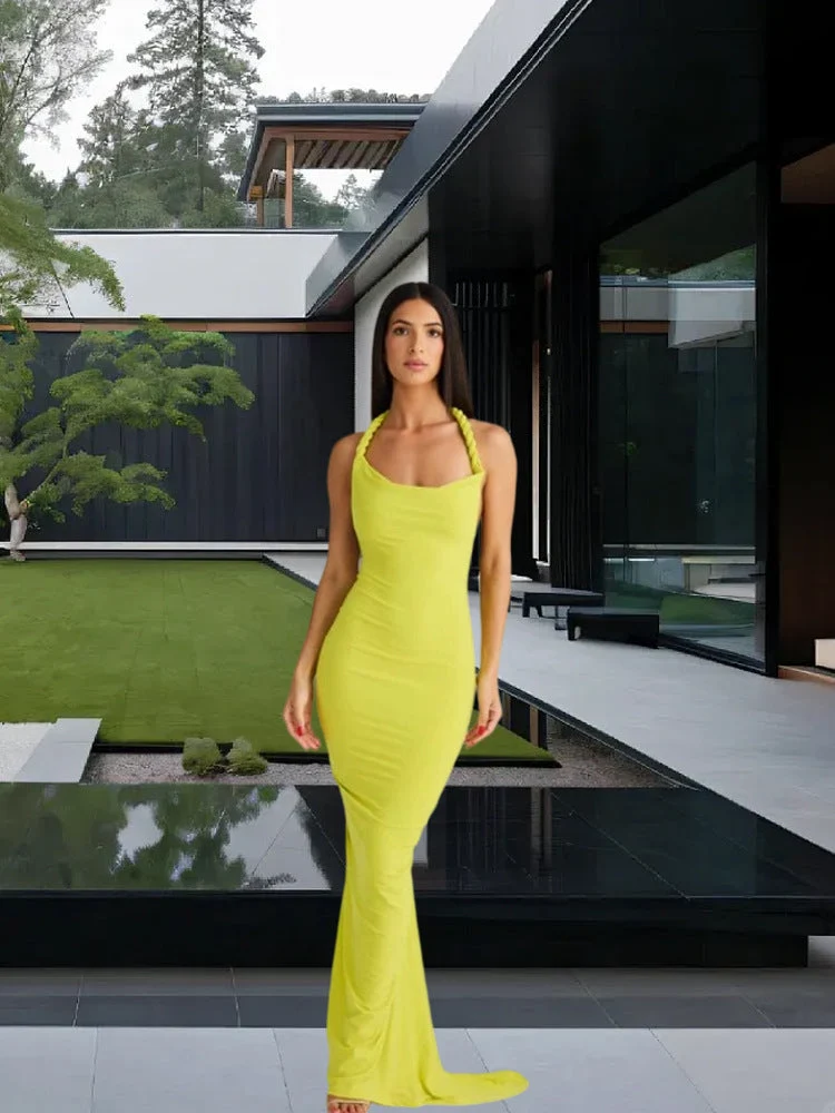 Damen figurbetontes Abendkleid mit elegantem Halterdesign und schwingendem Saum Nord Taschen