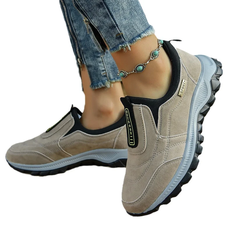 Damen Slip-On Sneakers mit elastischer Einfassung und rutschfester Profilsohle