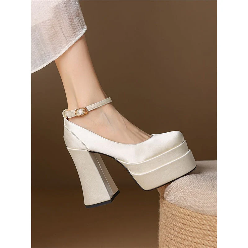 Damen Plateau Sandalen Nord Taschen