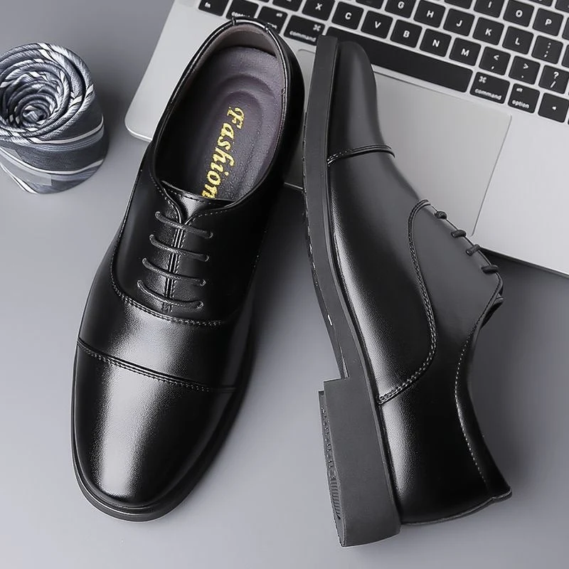 Herren Klassische Schnürschuhe aus geschmeidigem Leder mit verstärkter Sohle