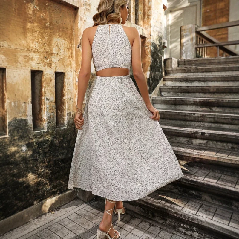 Damen Maxikleid mit floralem Design und schwingendem Saum