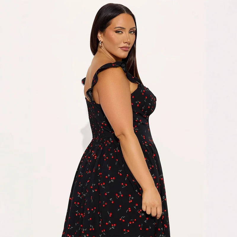Damen Sommerkleid mit verspieltem Kirschmuster und Spitzenakzenten Nord Taschen