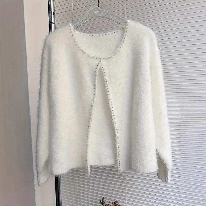 Damen Flauschiger Cardigan mit Perlknöpfen und lässigem Schnitt