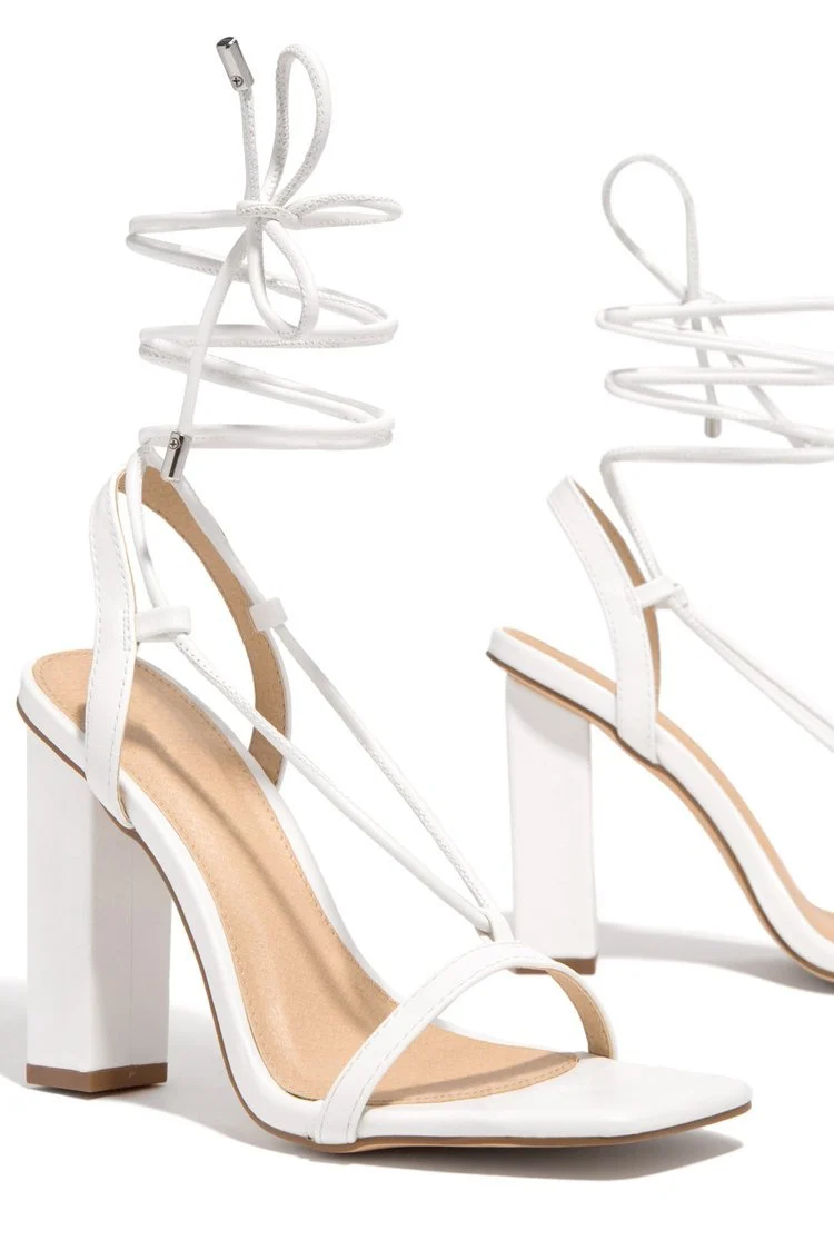 Damen High Heels mit elegantem Riemendesign und komfortablem Blockabsatz Nord Taschen
