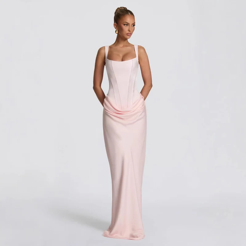 Damen Elegantes Maxikleid mit figurbetonendem Schnitt und raffiniertem Faltenwurf