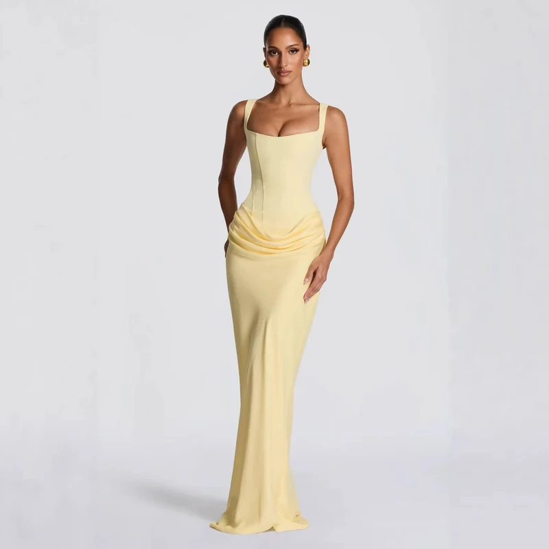 Damen Elegantes Maxikleid mit figurbetonendem Schnitt und raffiniertem Faltenwurf
