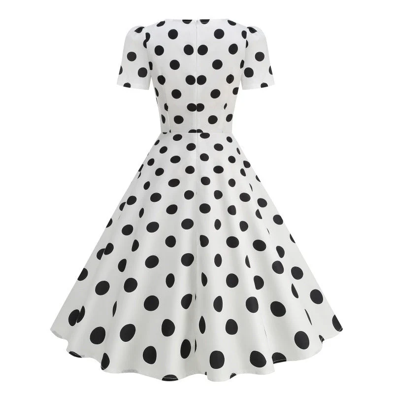 Damen Freizeitkleid mit floralem Design und schwingendem Rock