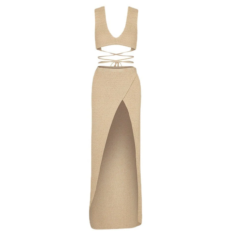 Damen elegantes Kleid mit tiefem Schlitz und verspielten Trägern
