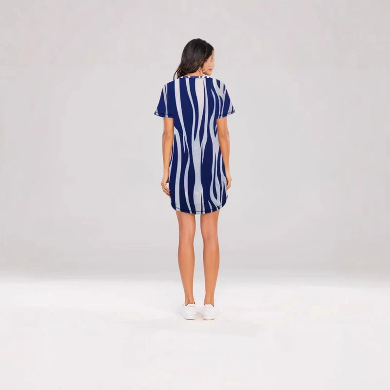 Damen Kurzarm Kleid mit auffälligem Streifenmuster und bequemem Schnitt