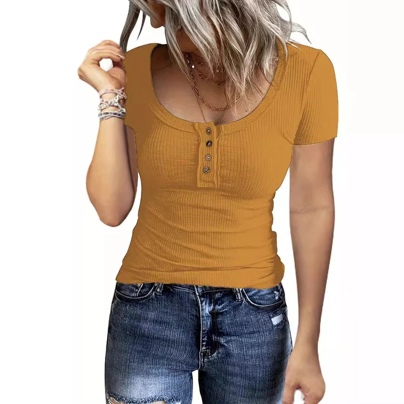 Damen Kurzes T-Shirt mit Knopfdetails und Rippstruktur