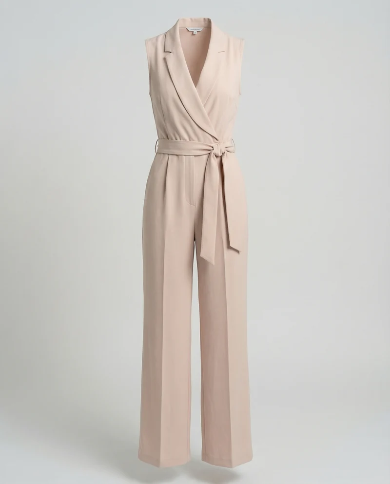 Jumpsuit Elegante Silhouette Aus Edlem Stoff